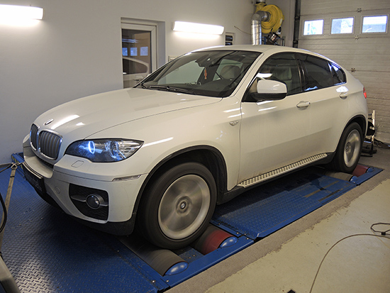 BMW E71 X6 40d 306LE chiptuning teljesítménymérés